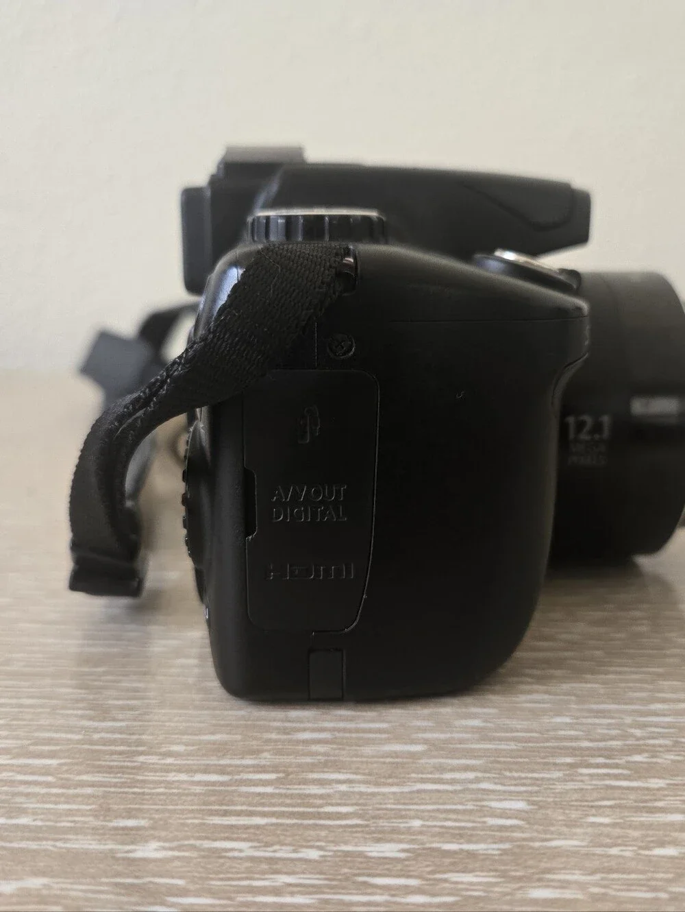 Canon PowerShot SX50 HS Superzoom Camera Bundle | Tested | Extras Included